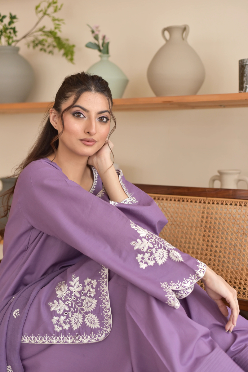 Unstitched Embroidered Lawn 3Pc Suit