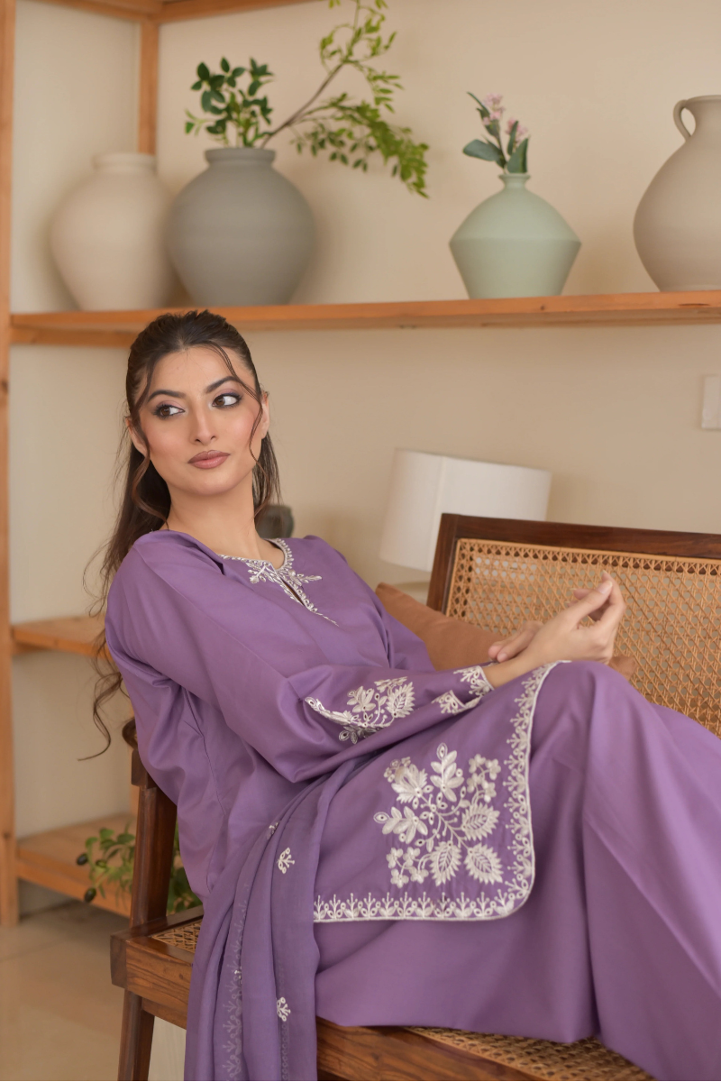 Unstitched Embroidered Lawn 3Pc Suit